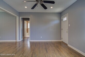2320 26th St in Lubbock, TX - Building Photo - Building Photo