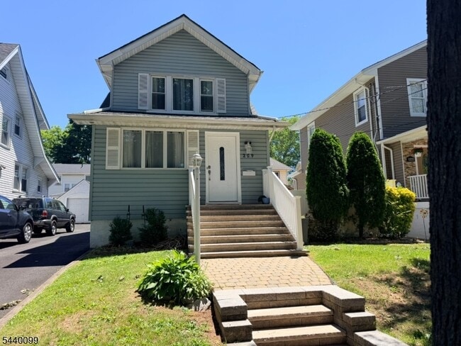 property at 209 Summit Ave