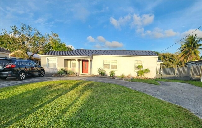 property at 3325 S Lake Dr