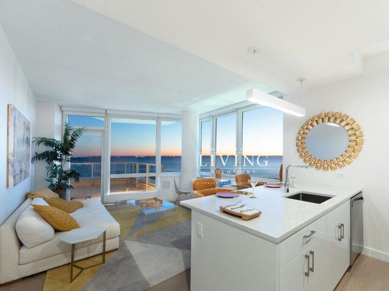 1 Ocean Dr in Brooklyn, NY - Building Photo