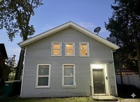 118 W Grove St in Mishawaka, IN - Building Photo