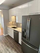 22674 Woodcreek Dr in Taylor, MI - Building Photo - Building Photo