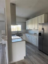 7526 Dearborn St in Houston, TX - Building Photo