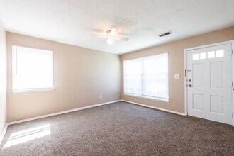 3503 Medford Ct in Louisville, KY - Building Photo - Building Photo