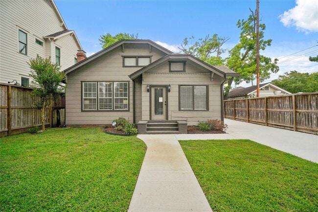 property at 741 E 9th St