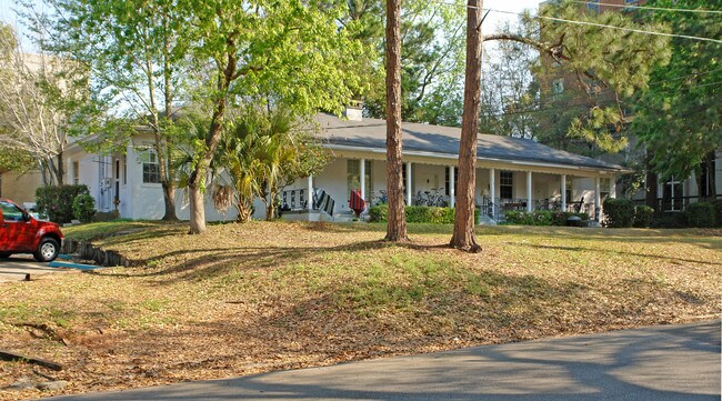 718 W Pensacola St in Tallahassee, FL - Building Photo - Building Photo