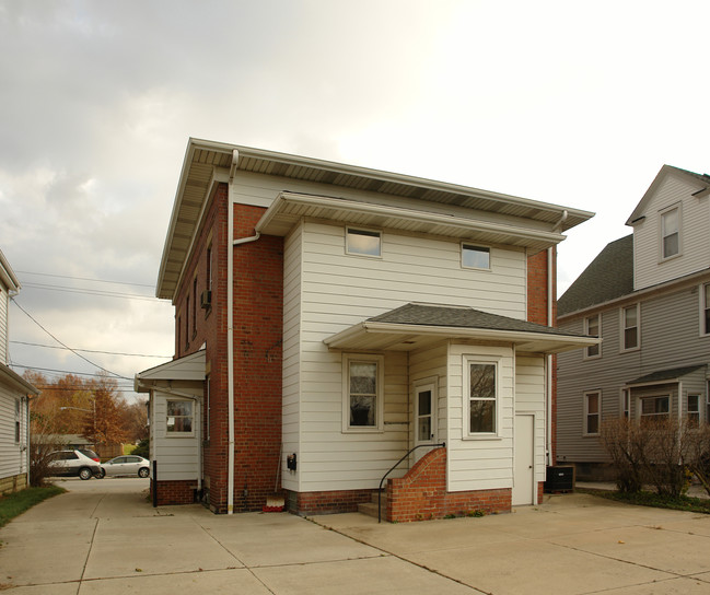 29501 Euclid Ave in Wickliffe, OH - Building Photo - Building Photo