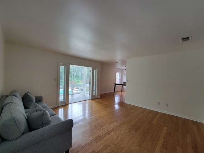 1445 Monroe Dr NE, Unit C46 in Atlanta, GA - Building Photo - Building Photo