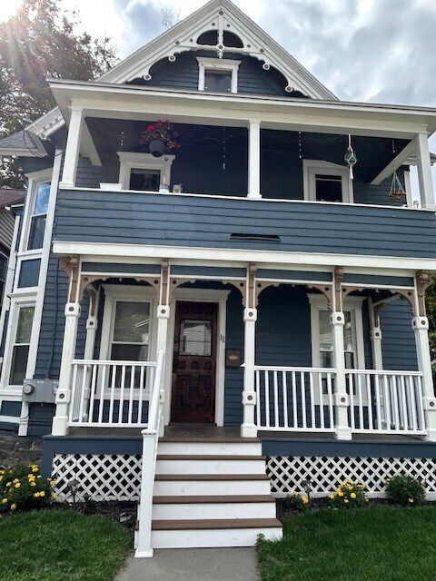 11 Pine St, Unit 11 Pine