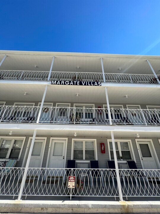 9315 Atlantic Ave in Margate City, NJ - Building Photo