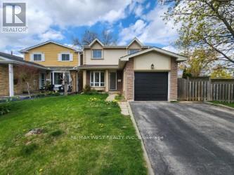 property at 2401 Hemlock Ct