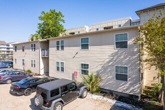 The Vue @ 322 in Tallahassee, FL - Foto de edificio - Building Photo