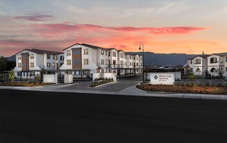 Mission Trail Apartments in Lake Elsinore, CA - Building Photo