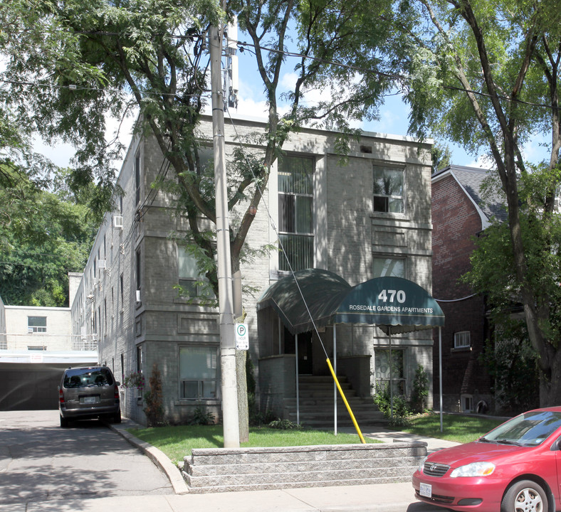 Rosedale Gardens Apartments in Toronto, ON - Building Photo