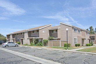 Merced Meadows Apartments in Merced, CA - Building Photo - Building Photo