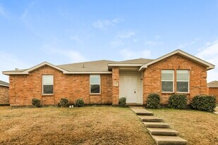 1201 Evergreen St in Royse City, TX - Building Photo