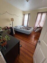 22 Fisher Ave, Unit #3 in Boston, MA - Foto de edificio - Building Photo