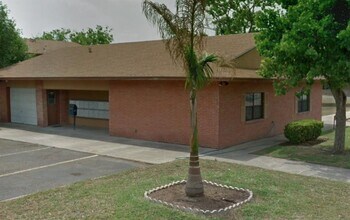 1601 S Bridge Ave in Weslaco, TX - Building Photo - Building Photo