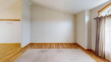 449 Napa Lp in Bismarck, ND - Building Photo - Building Photo