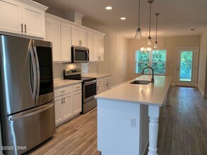 1001 Clay Ave in Panama City, FL - Building Photo - Building Photo