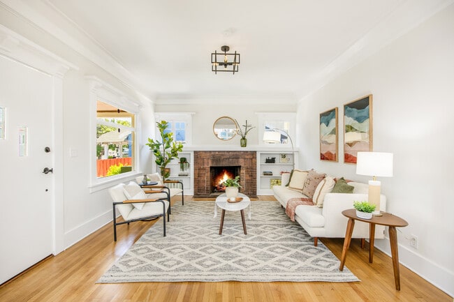 407 Benton Wy in Los Angeles, CA - Building Photo - Building Photo