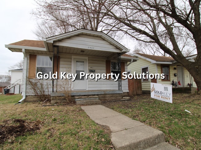 property at 2422 Lincoln St