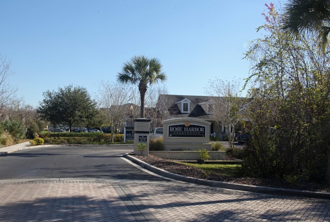 The Gardens at Rose Harbor in Tampa, FL - Foto de edificio - Building Photo