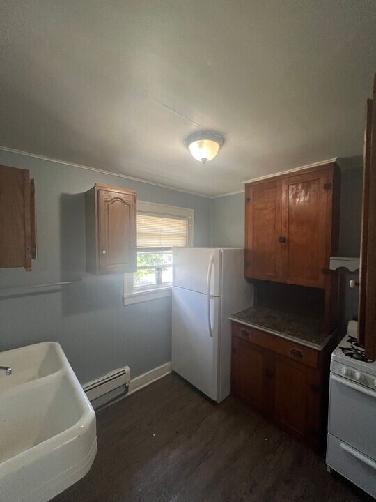 111 W 7th St in Monroe, MI - Building Photo