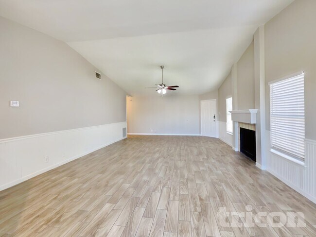 7150 Elk Trail in San Antonio, TX - Building Photo - Building Photo