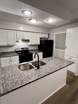 2096 Highwood Ave E, Unit 2096 Apartamentos