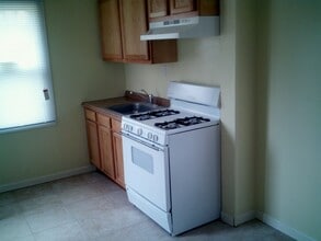 219 Black Horse Pike in Gloucester Township, NJ - Building Photo - Building Photo