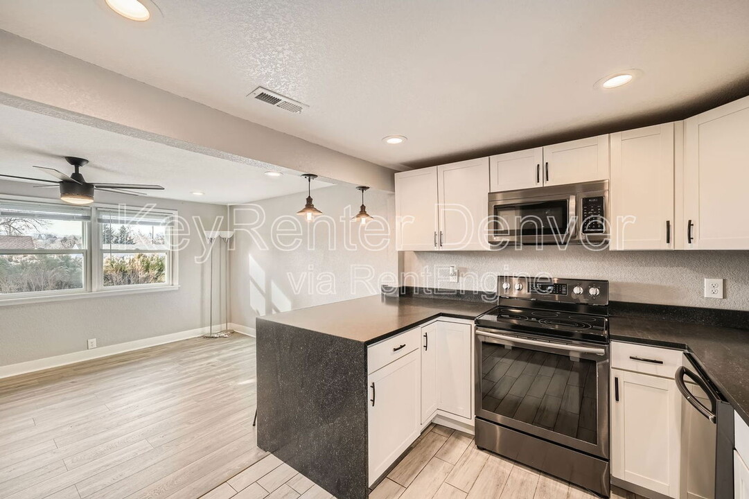 154 S Stuart St in Denver, CO - Building Photo
