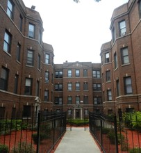 7600 S Essex Ave in Chicago, IL - Building Photo - Building Photo