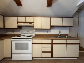 73 High St in South Portland, ME - Building Photo - Building Photo