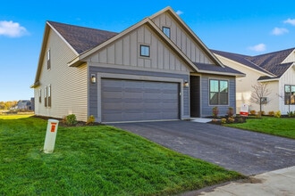 10965 37th St N in Lake Elmo, MN - Building Photo - Building Photo