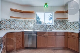 315 Lado De Loma Dr in Vista, CA - Building Photo - Building Photo