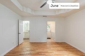6307 Chesterfield Ave in Austin, TX - Building Photo - Building Photo