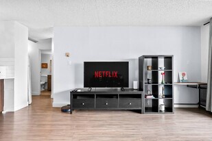 2411-221-226 6 Ave SE in Calgary, AB - Building Photo