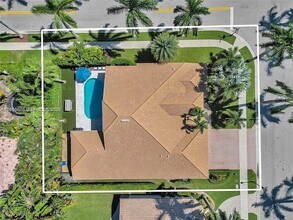 2496 Eagle Run Dr in Weston, FL - Building Photo - Building Photo