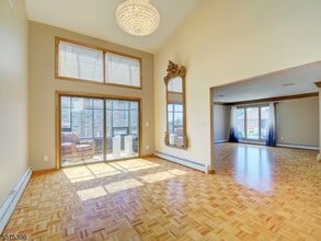 18 Jani Ct in Clifton, NJ - Building Photo - Building Photo