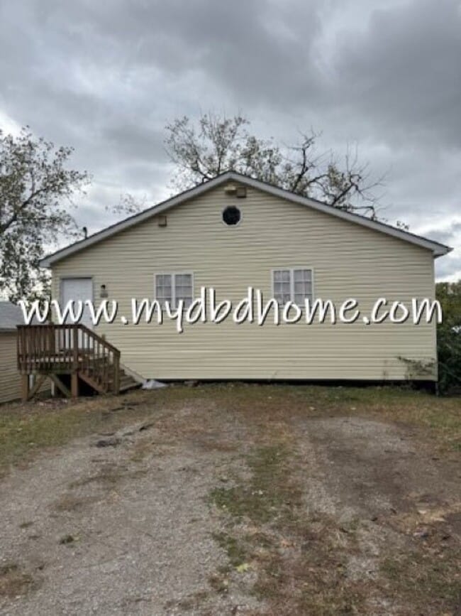 property at 222 Cumberland Ave