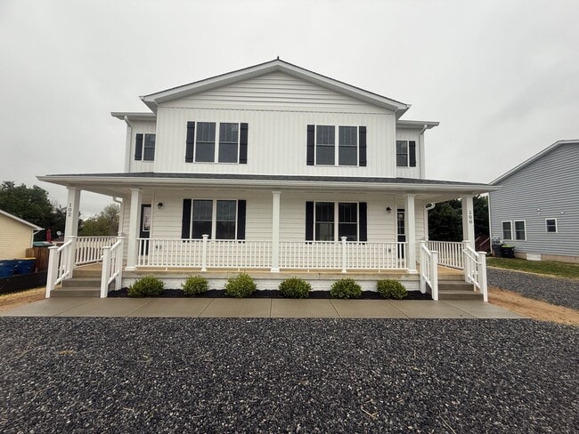 102 Gerber Dr-Unit -102 Gerber Drive in Fredericksburg, VA - Building Photo - Building Photo