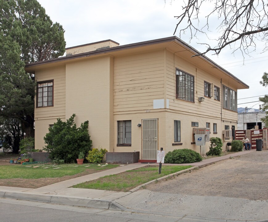 218 Cagua Dr NE in Albuquerque, NM - Building Photo