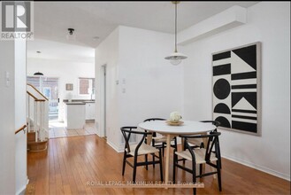 25 Bluewater Ct in Toronto, ON - Building Photo - Building Photo