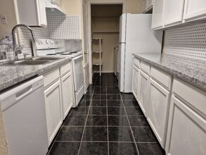 10847 Braes Bend Dr in Houston, TX - Foto de edificio - Building Photo