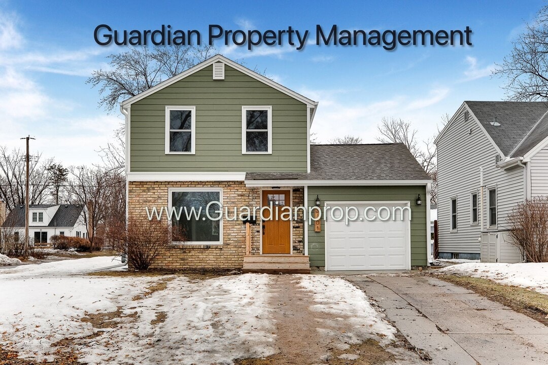 3101 Kentucky Ave S in Minneapolis, MN - Building Photo