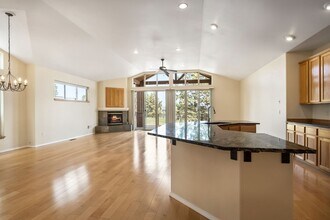 8464 Forest Ridge Loop in Redmond, OR - Building Photo - Building Photo