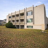 512 E Mission Ave in Spokane, WA - Building Photo