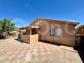 2152 W Burlwood Way in Tucson, AZ - Building Photo - Building Photo