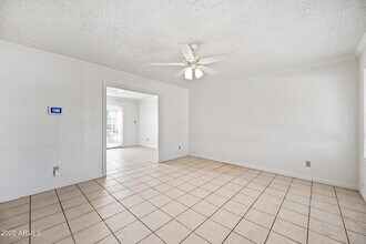 2208 N 47th Ln in Phoenix, AZ - Building Photo - Building Photo